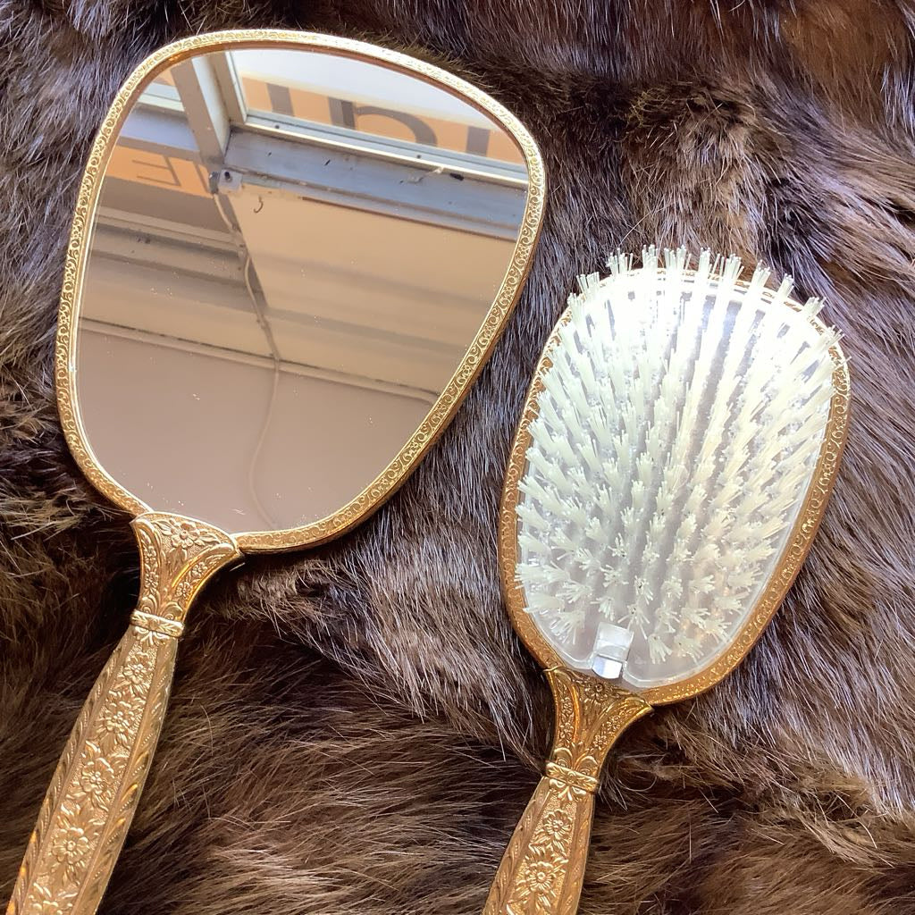 Vintage Vanity Mirror Brush Set