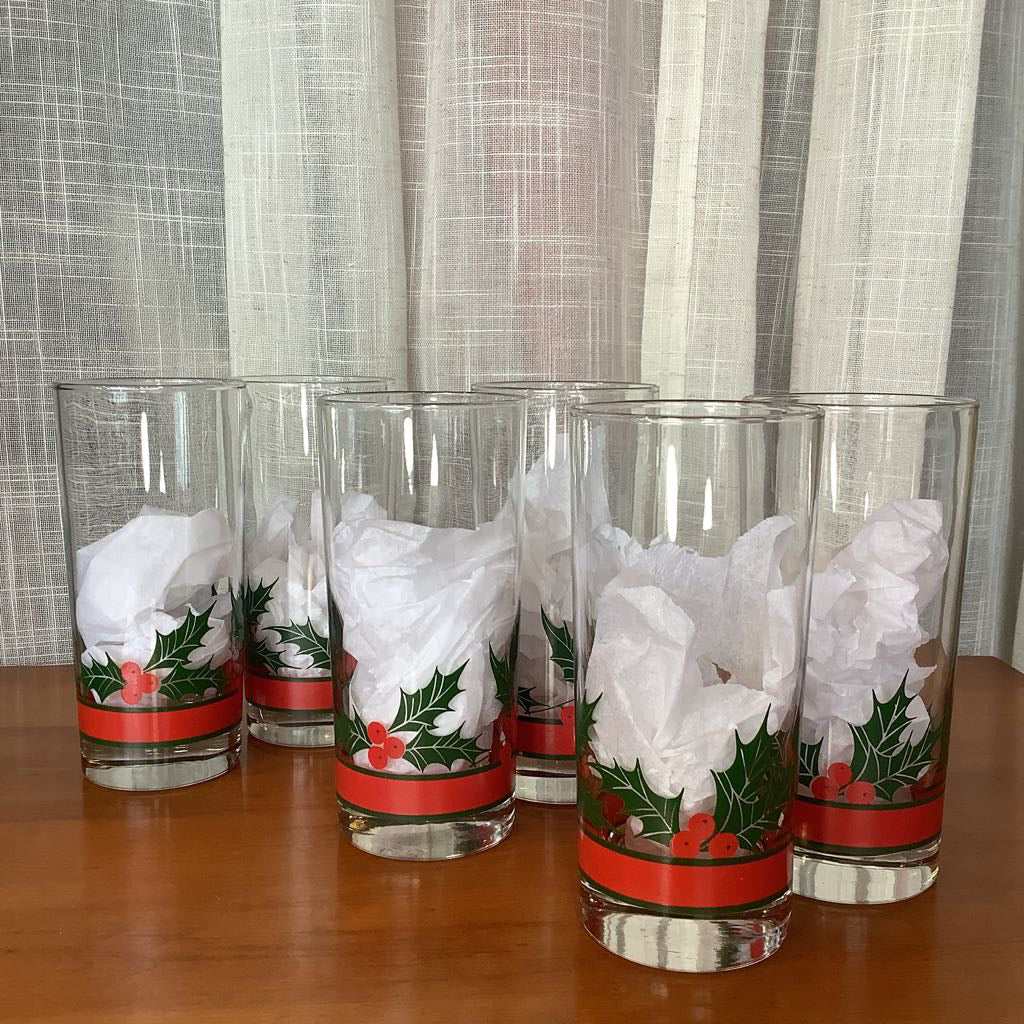 Vintage Libbey Holiday Holly & Berries Highball Glass Set