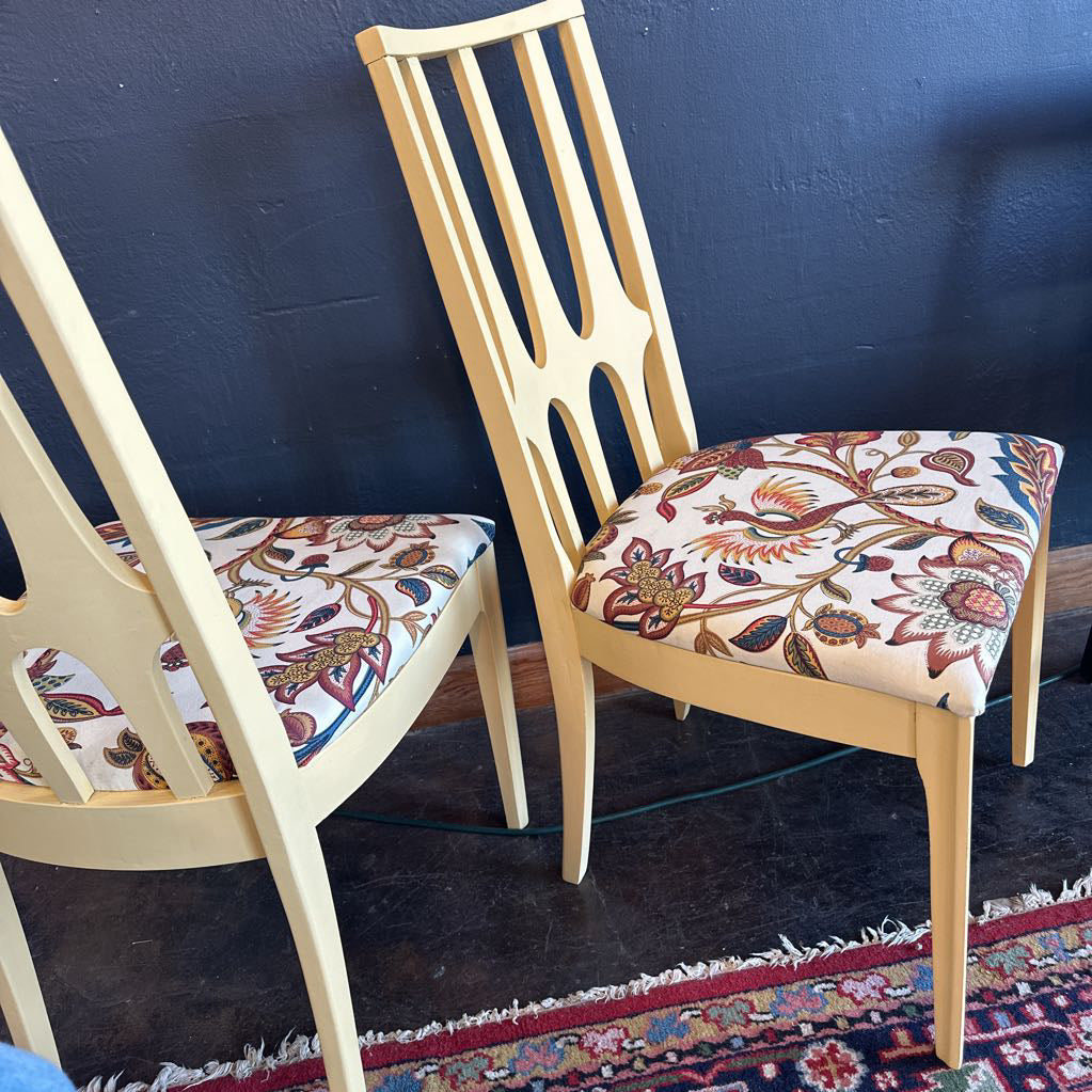 Mid Century Broyhill Brasilia Walnut Dining Chair Set (2)
