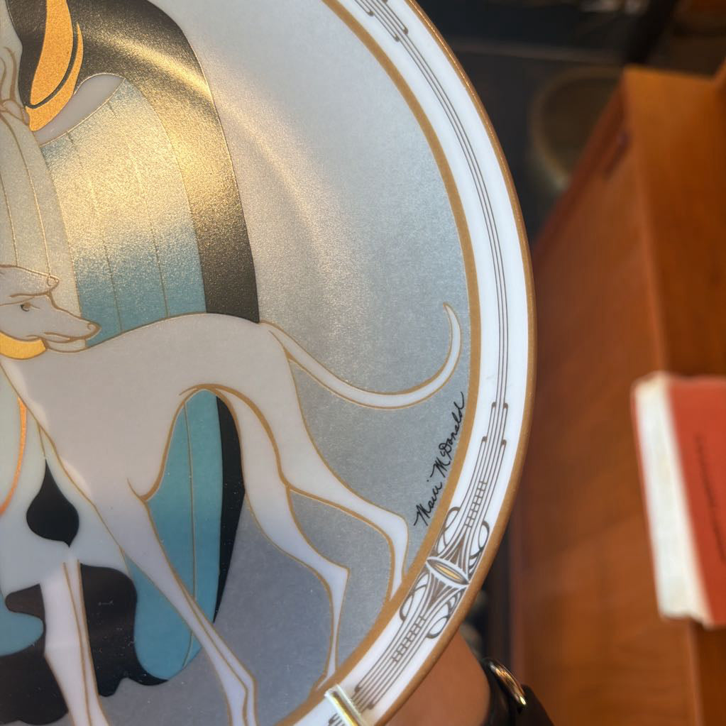 Flapper w Greyhounds Plate
