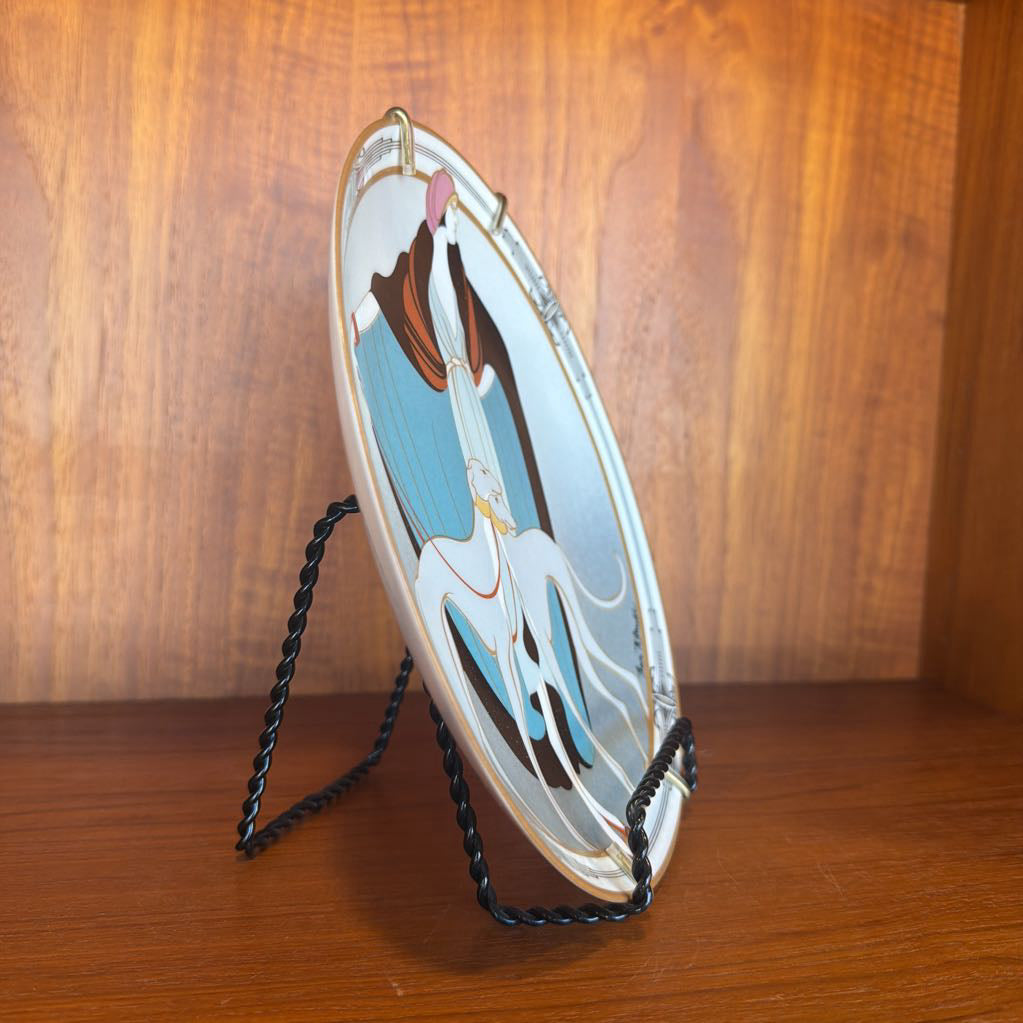 Flapper w Greyhounds Plate