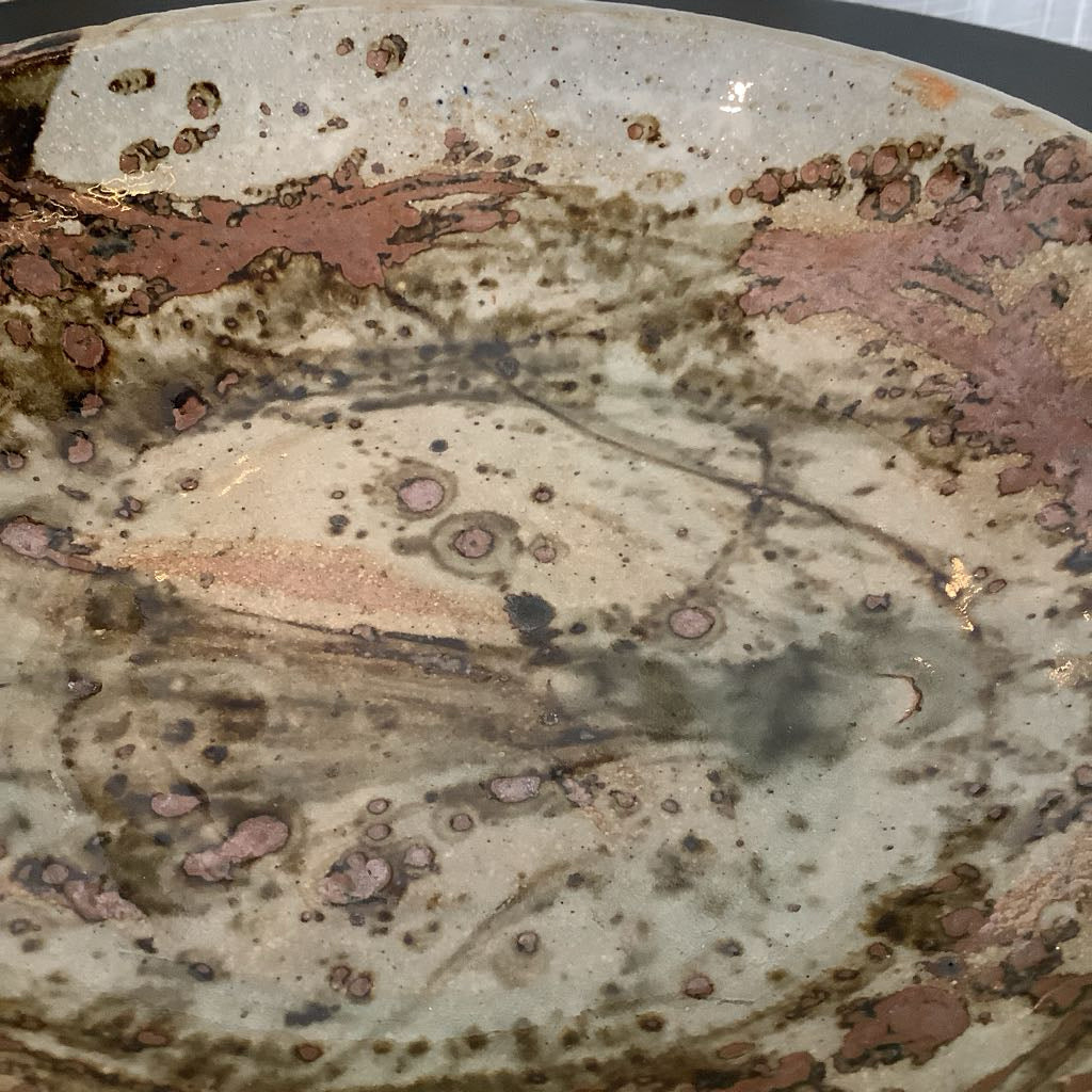 Mixture of moss green and mauve glaze pattern