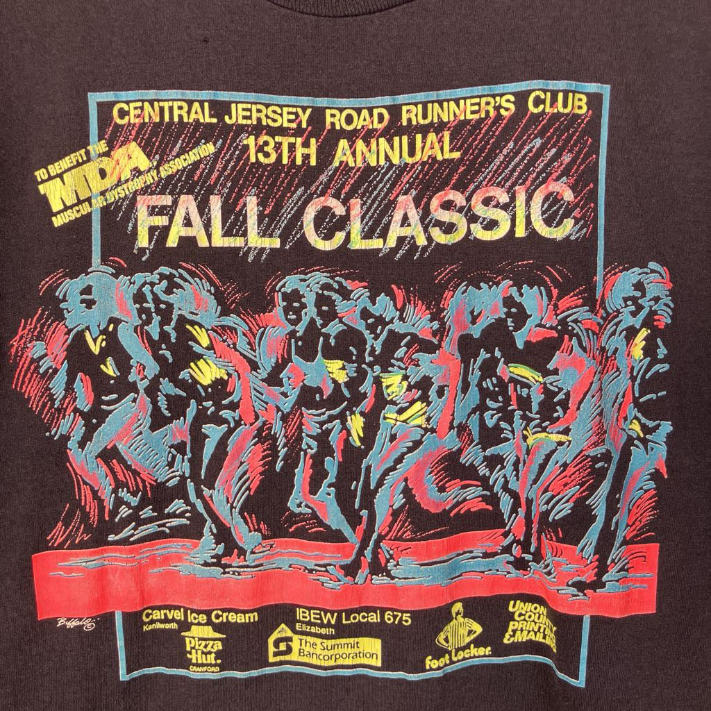 Vintage t-shirt with Central Jersey Road Runners Club Fall Classic graphic and sponsor logos.