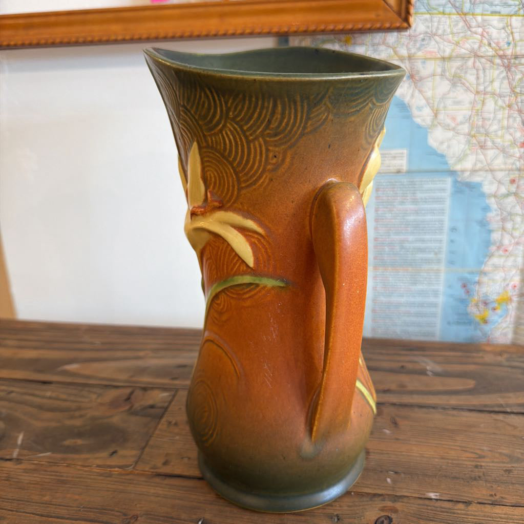 Vintage 1940s Roseville Zephyr Lily 138-10" Vase Art Deco Floral Motif 10.5 Tall