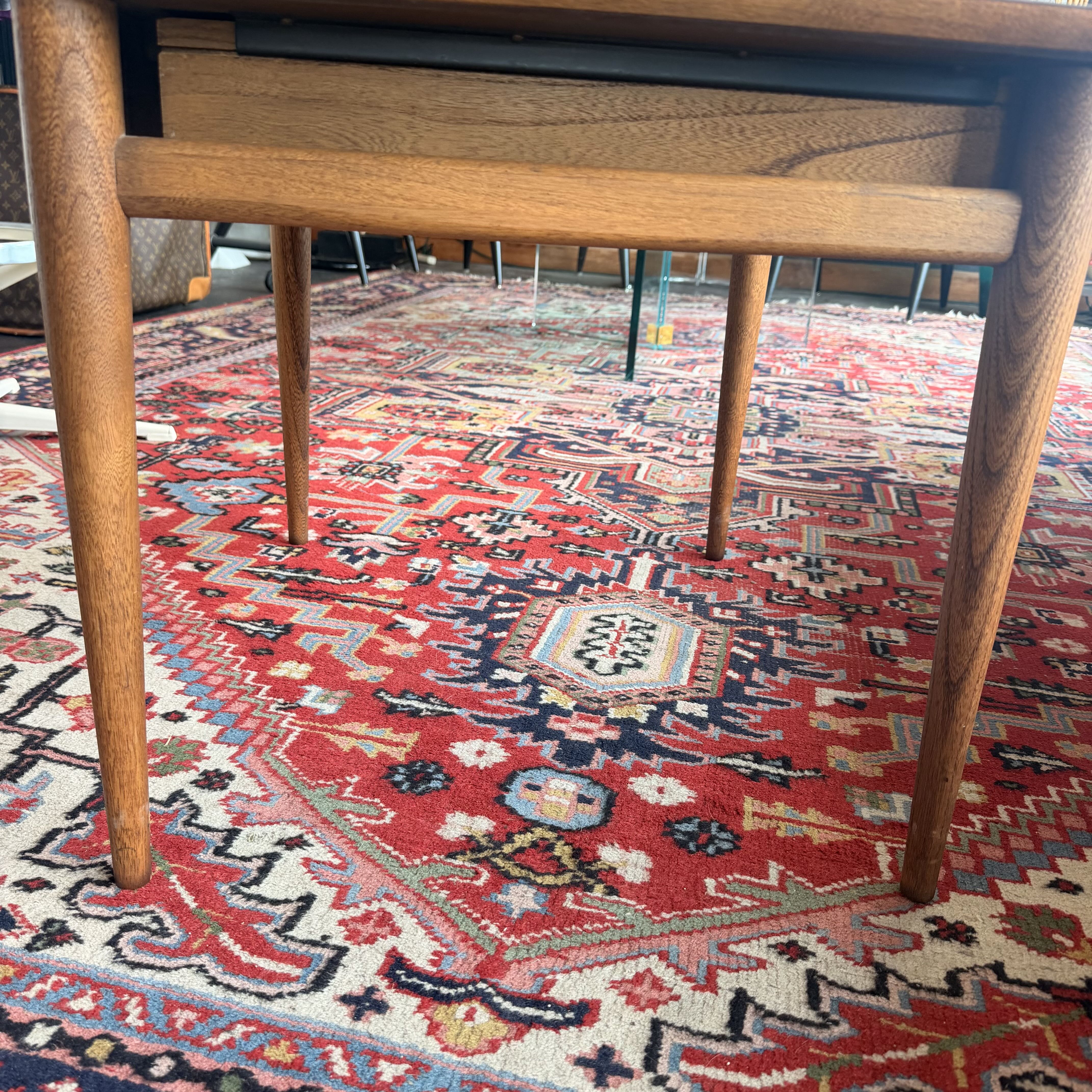 Lane Mid Century Modern Single Drawer Walnut End Table
