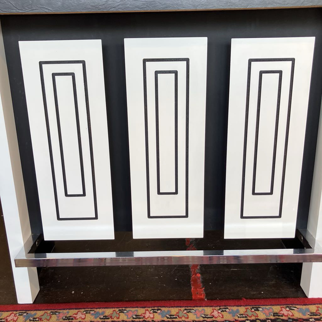Mid Century Modern Bar w/ Swivel Barstools Black & White Set