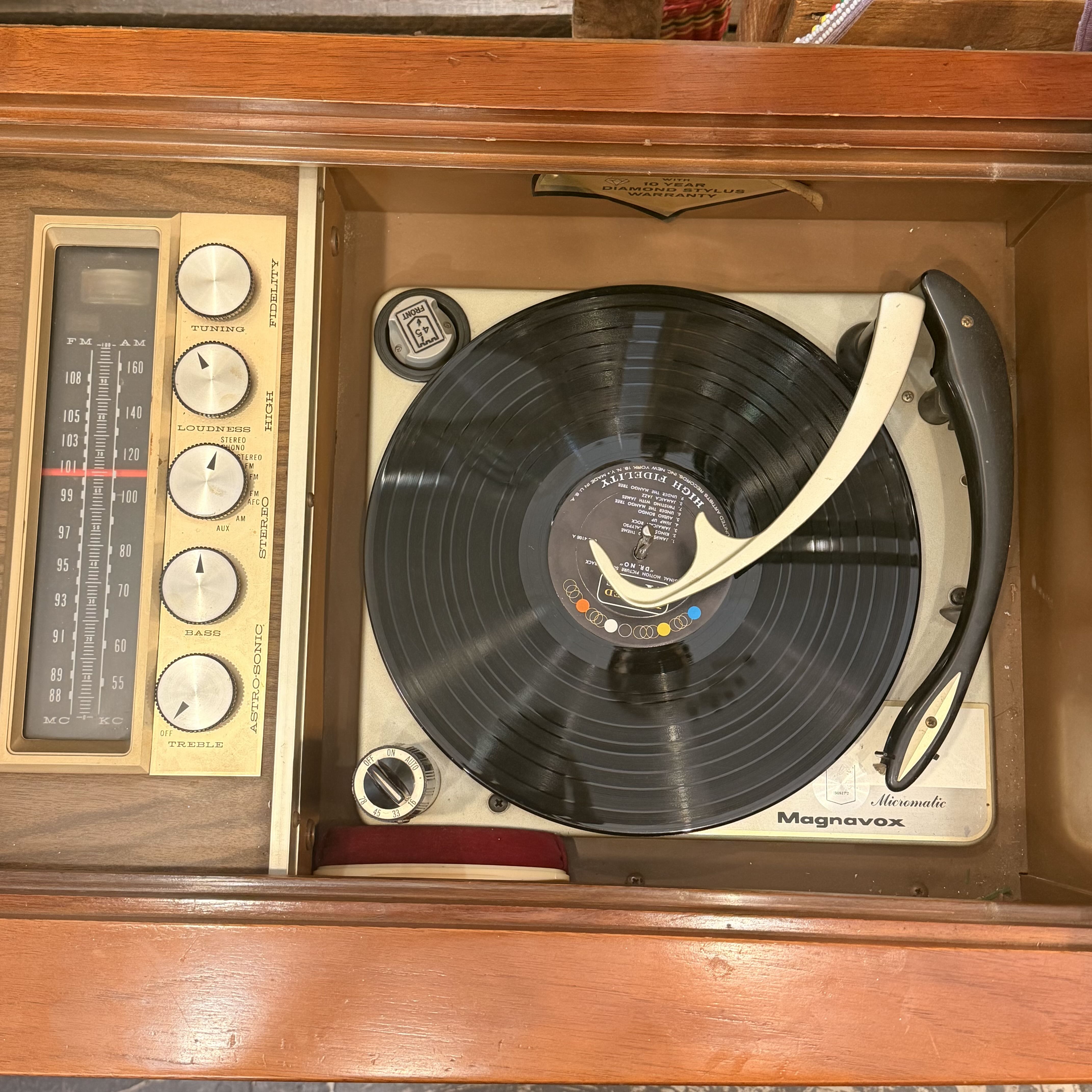 Vintage 1960s Magnavox Stereo Console